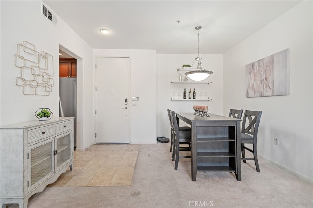 128 N Oak Knoll Avenue 317