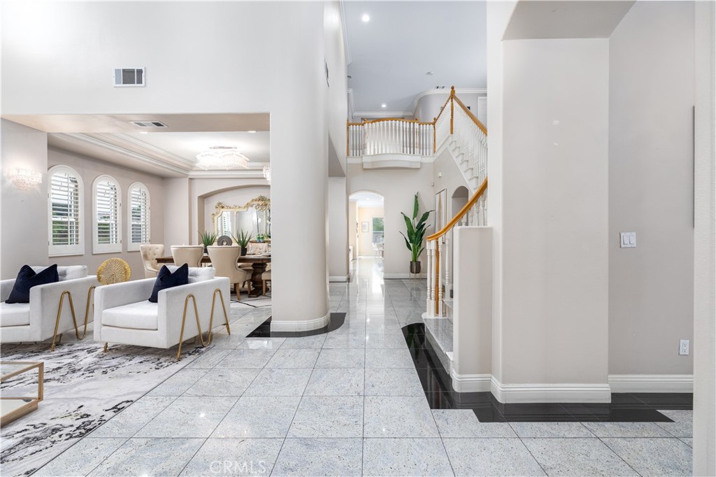 688 Radbury Place