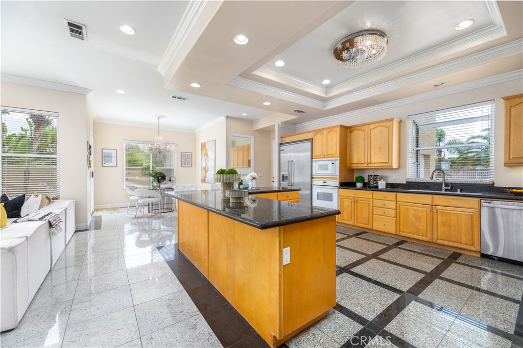 688 Radbury Place