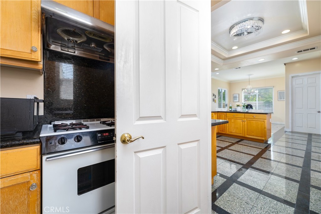 688 Radbury Place