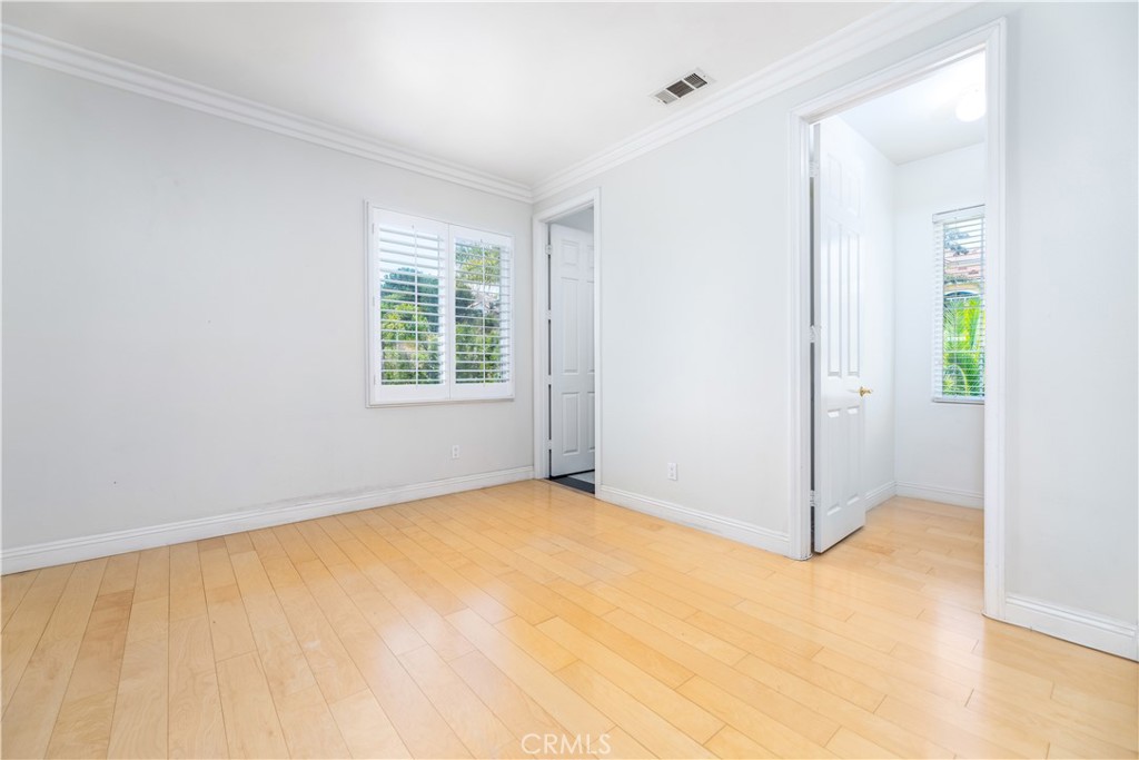 688 Radbury Place
