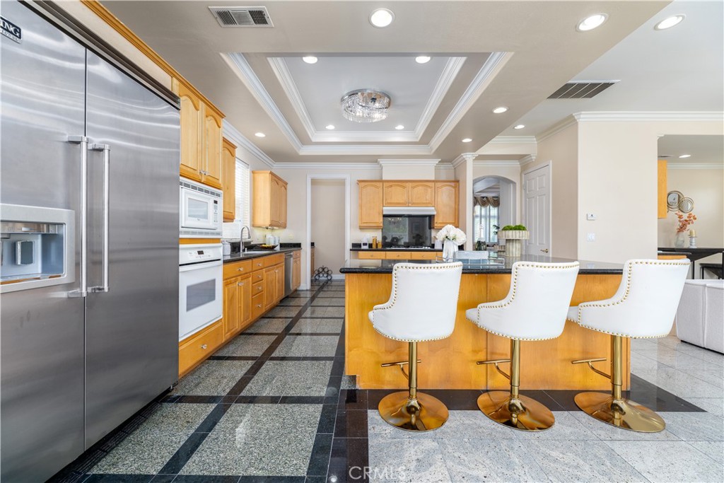 688 Radbury Place