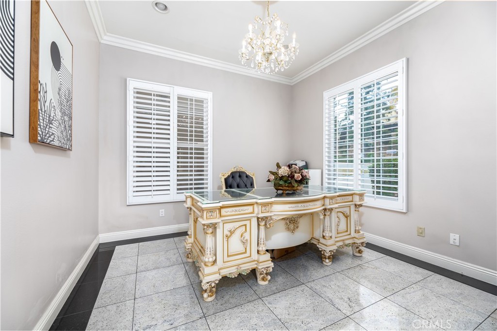 688 Radbury Place