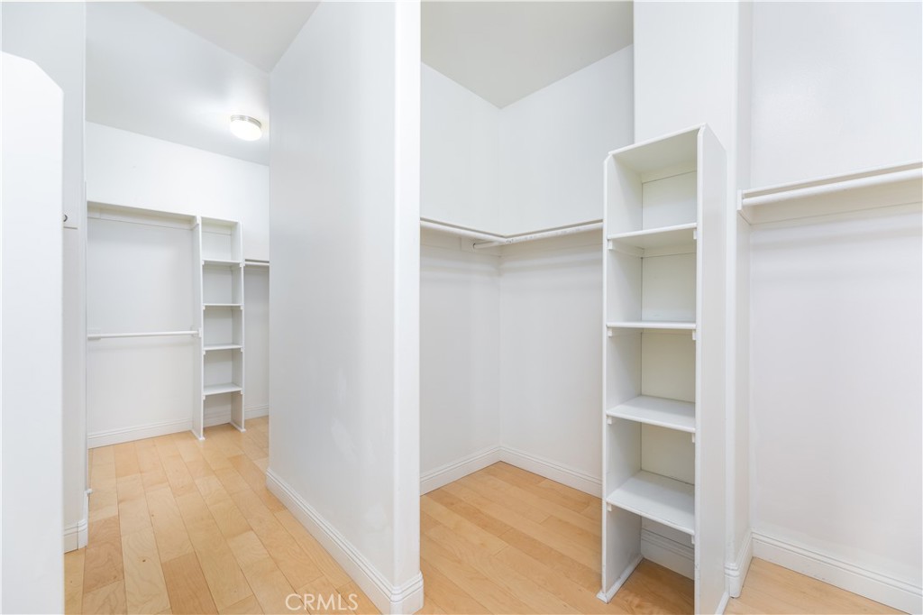 688 Radbury Place