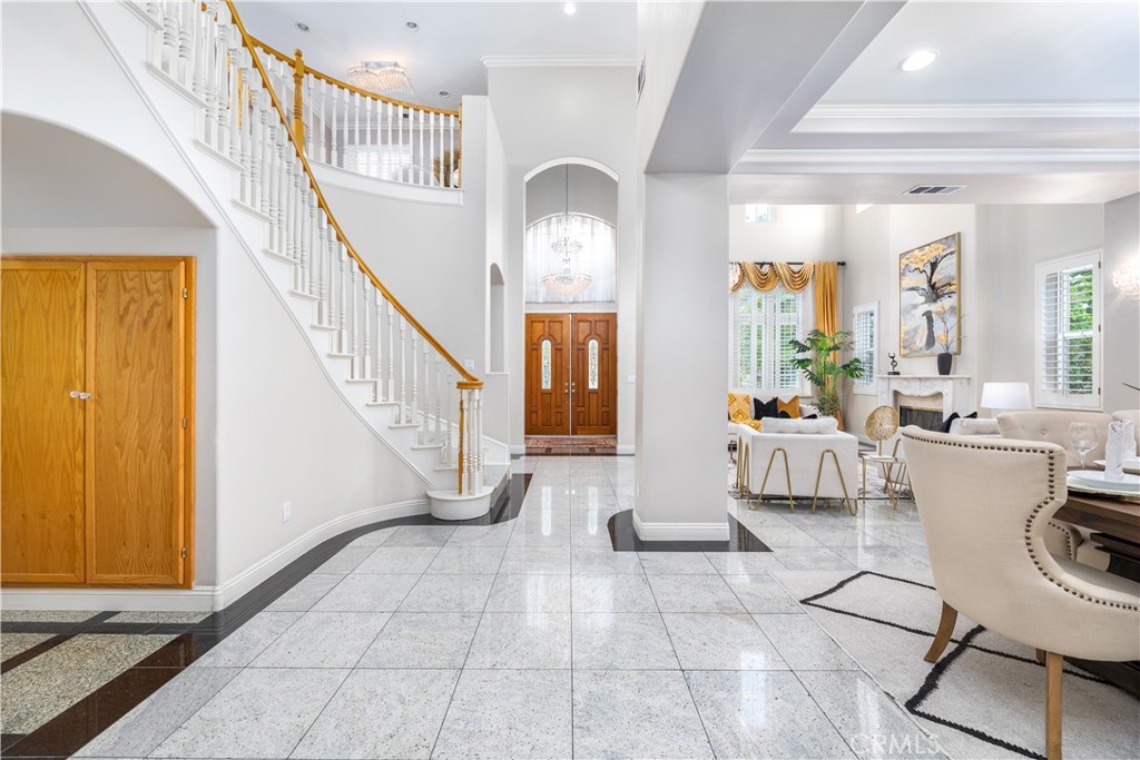 688 Radbury Place