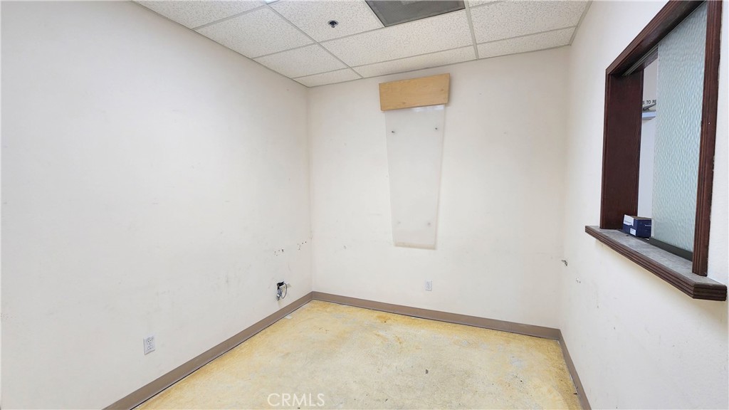 9496 Magnolia Avenue 204