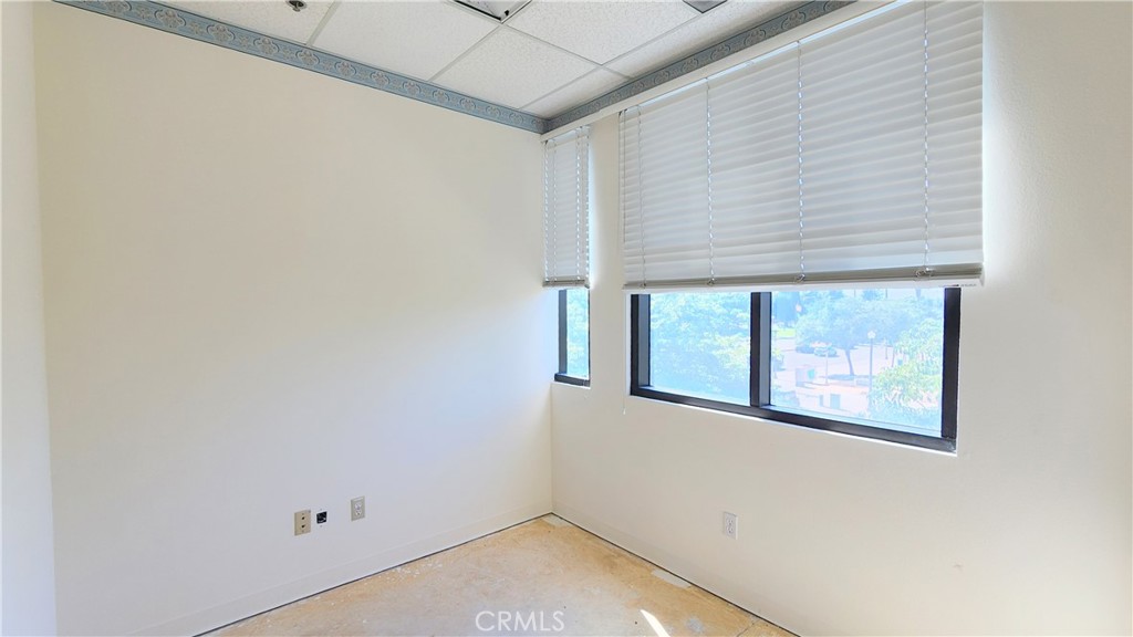 9496 Magnolia Avenue 204