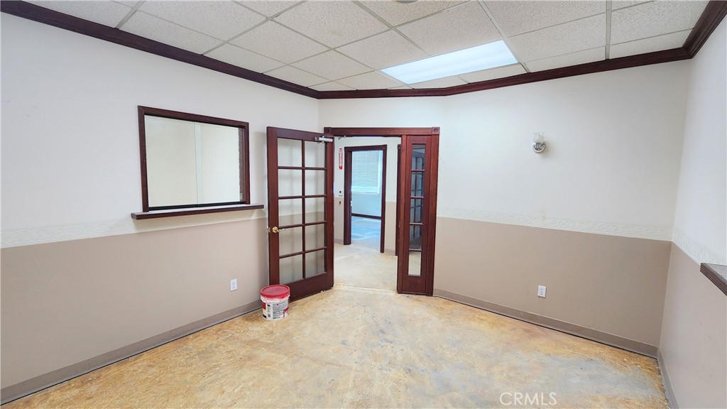 9496 Magnolia Avenue 204