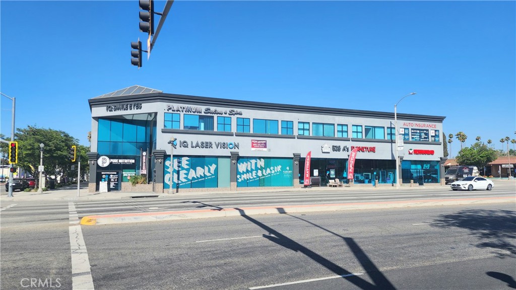 9496 Magnolia Avenue 205