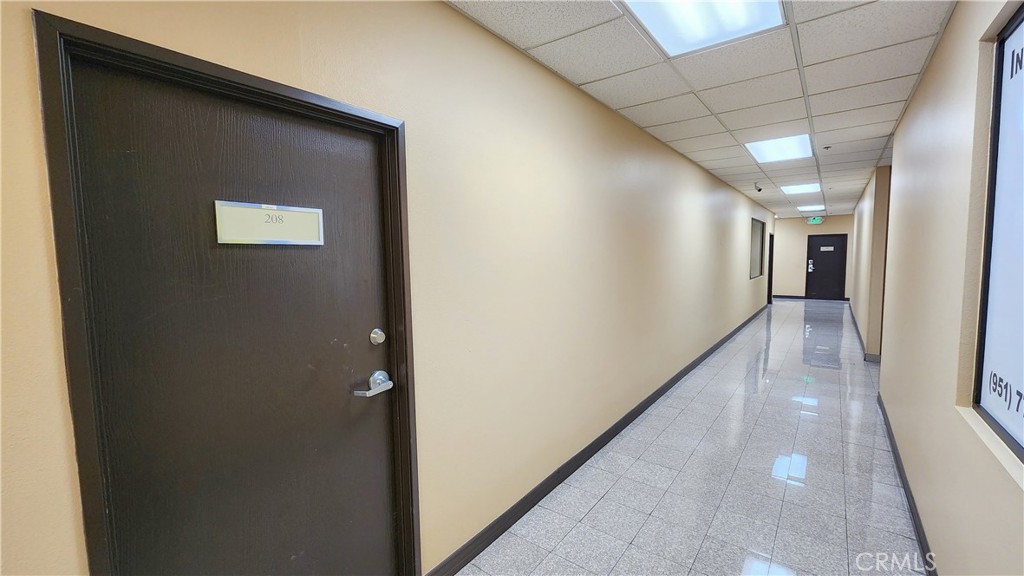 9496 Magnolia Avenue 208