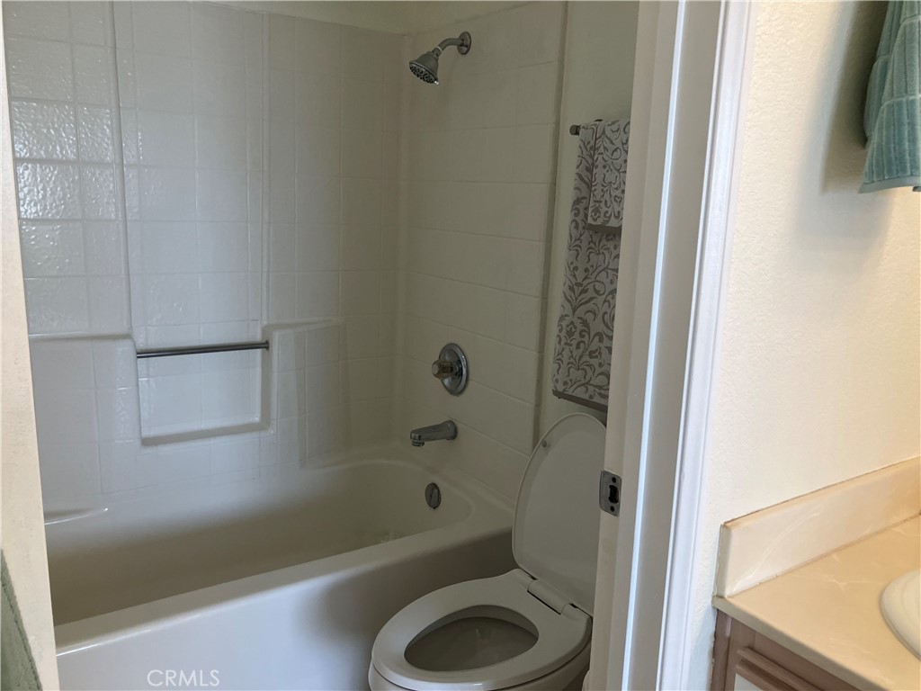 6635 Canterbury Drive 203
