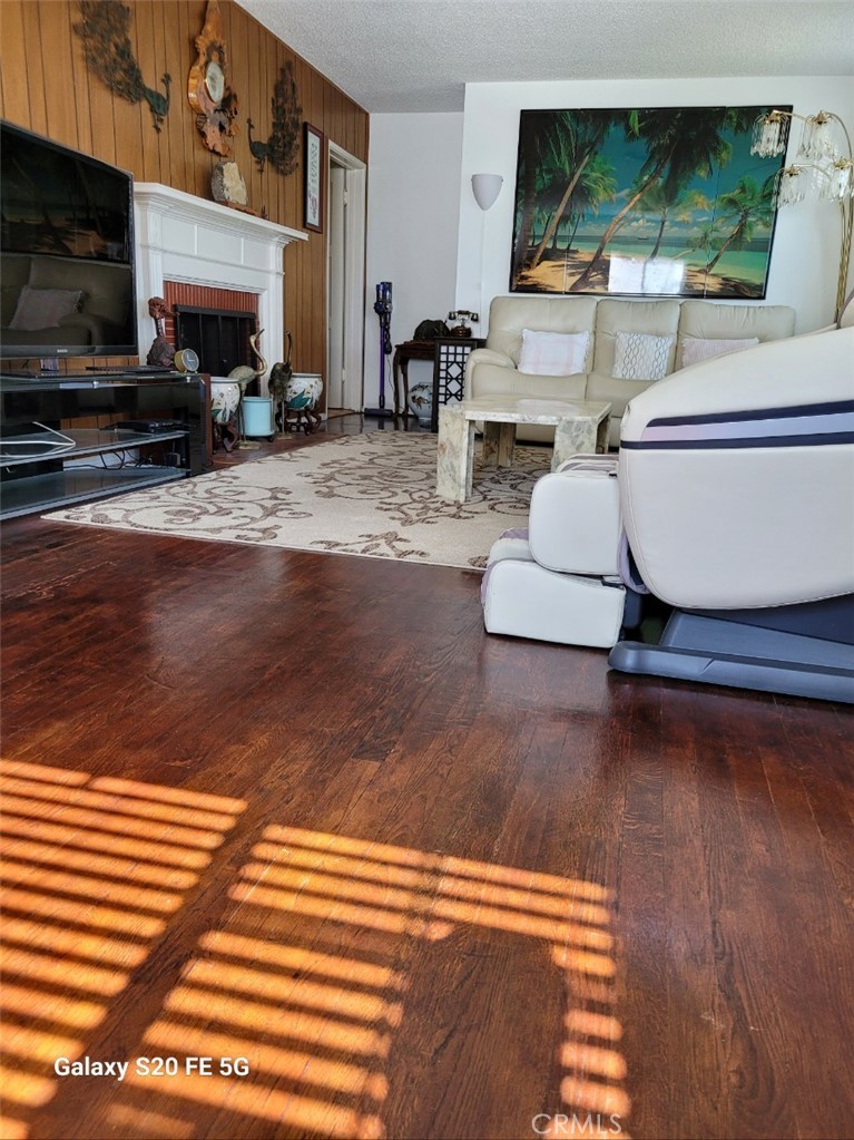 1137 Geranio Drive