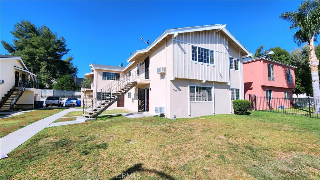 2325 Angela Street 4