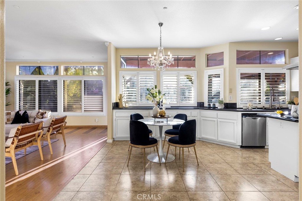 11259 Oak Brook Court