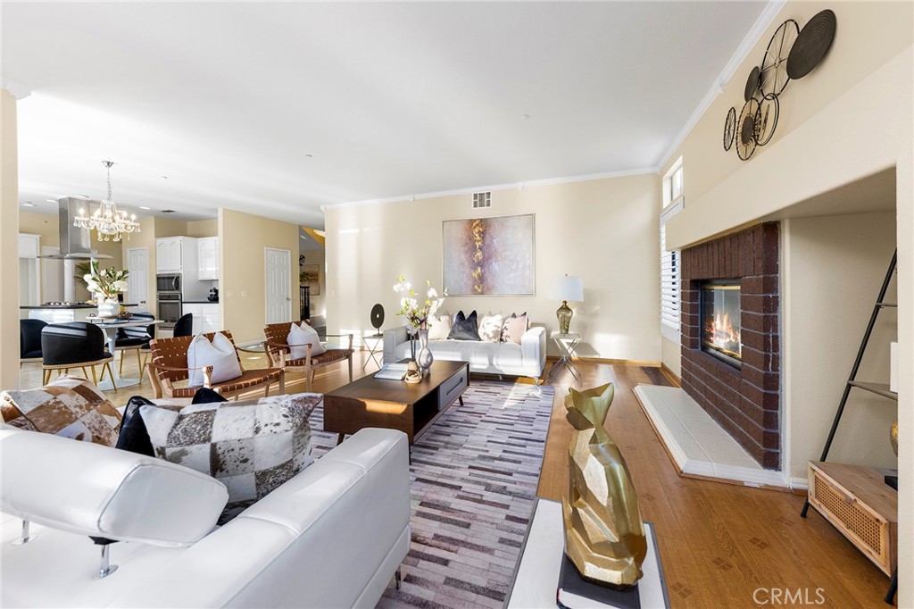 11259 Oak Brook Court