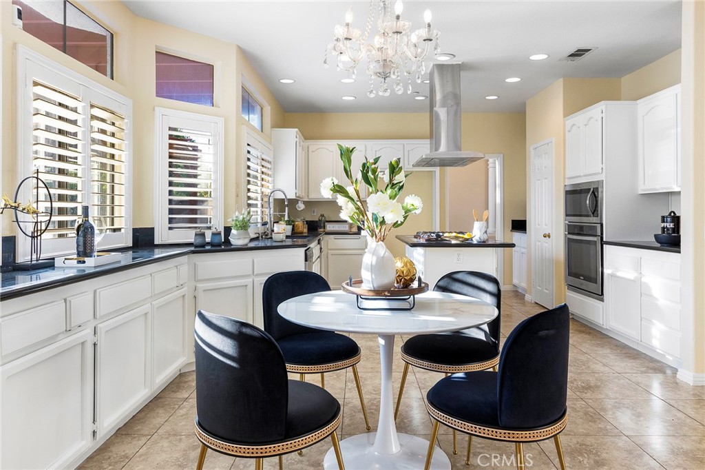 11259 Oak Brook Court