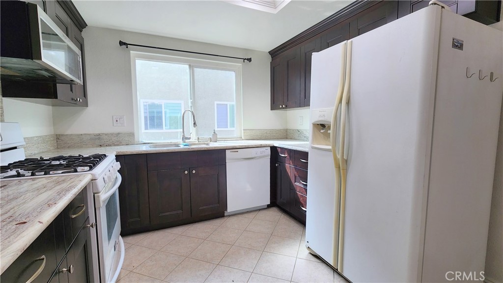 78 Harkness Avenue 7
