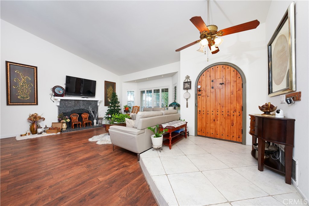6595 Elderberry Court
