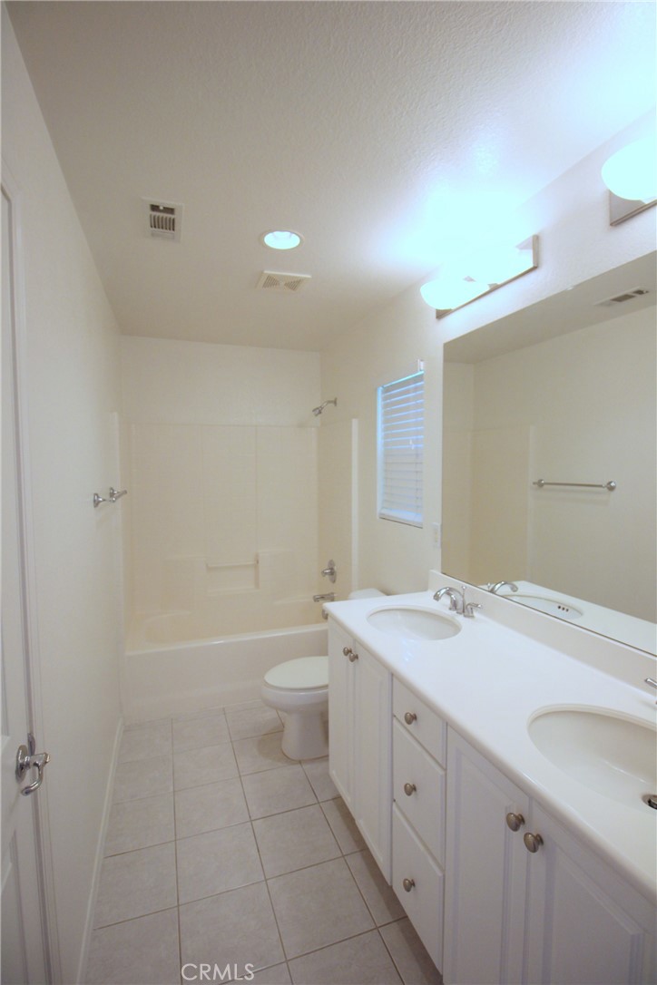 15706 Main Street