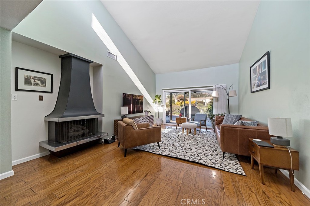 425 Champlain Drive