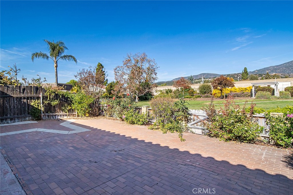 425 Champlain Drive
