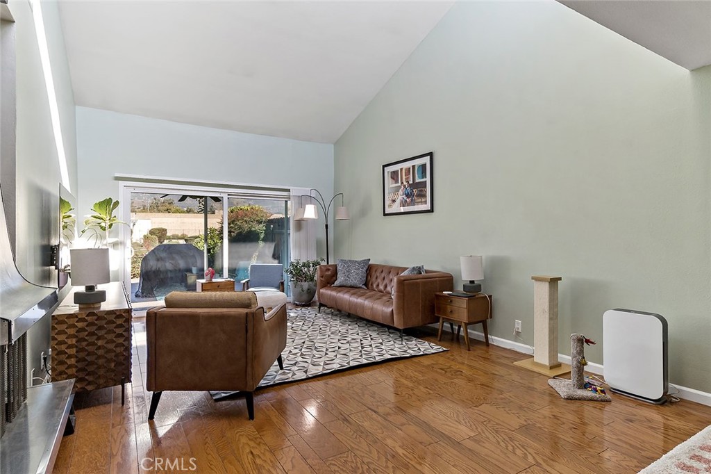 425 Champlain Drive