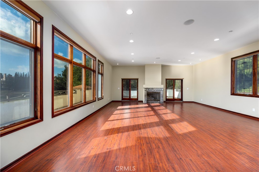 1939 Derringer Lane