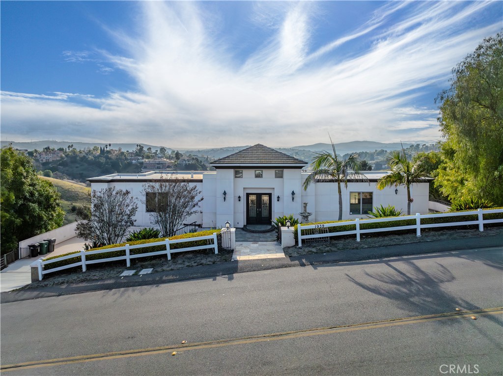 1939 Derringer Lane