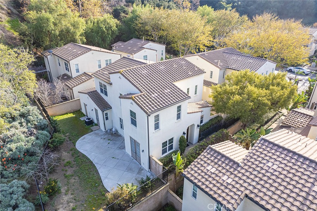 876 Sunset Place
