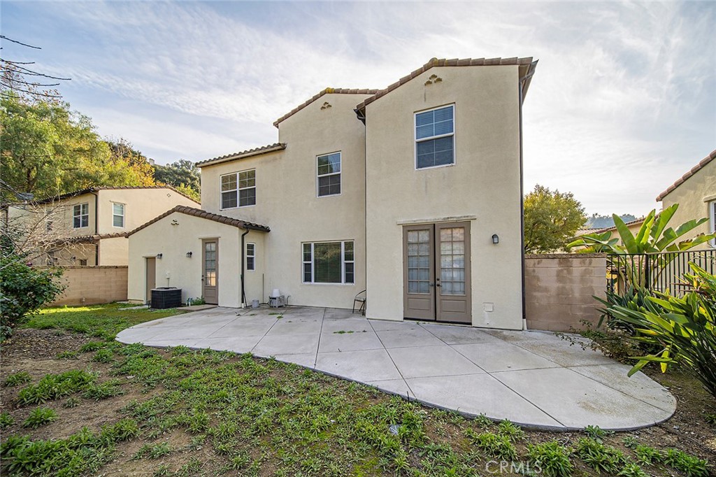 876 Sunset Place