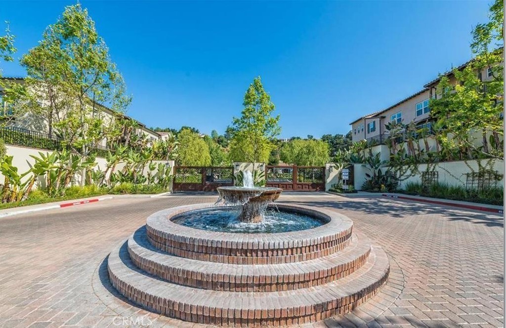 876 Sunset Place