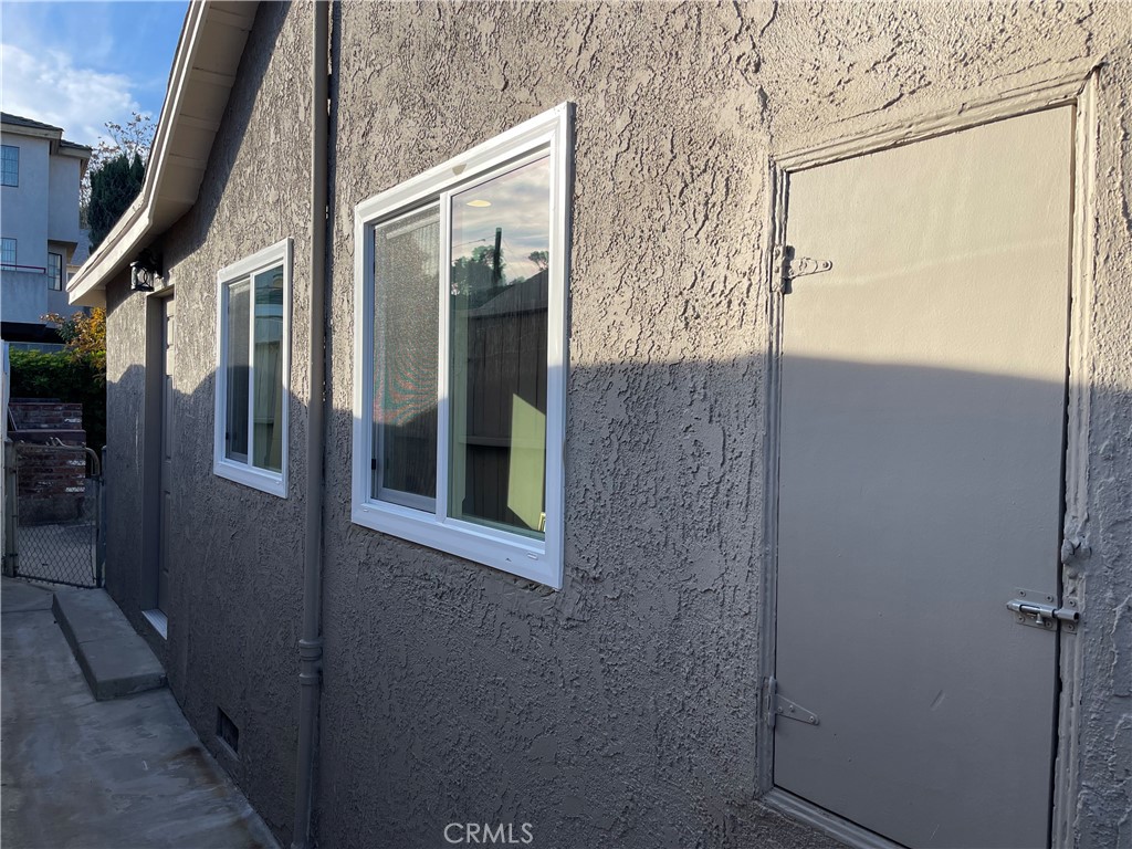 607 Sefton Avenue