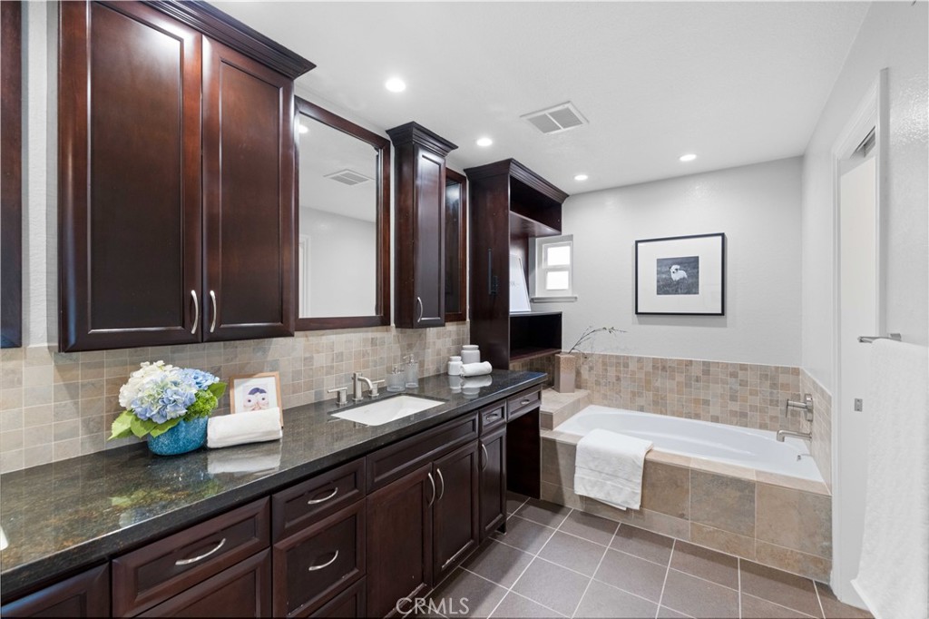 20699 Kelfield Drive