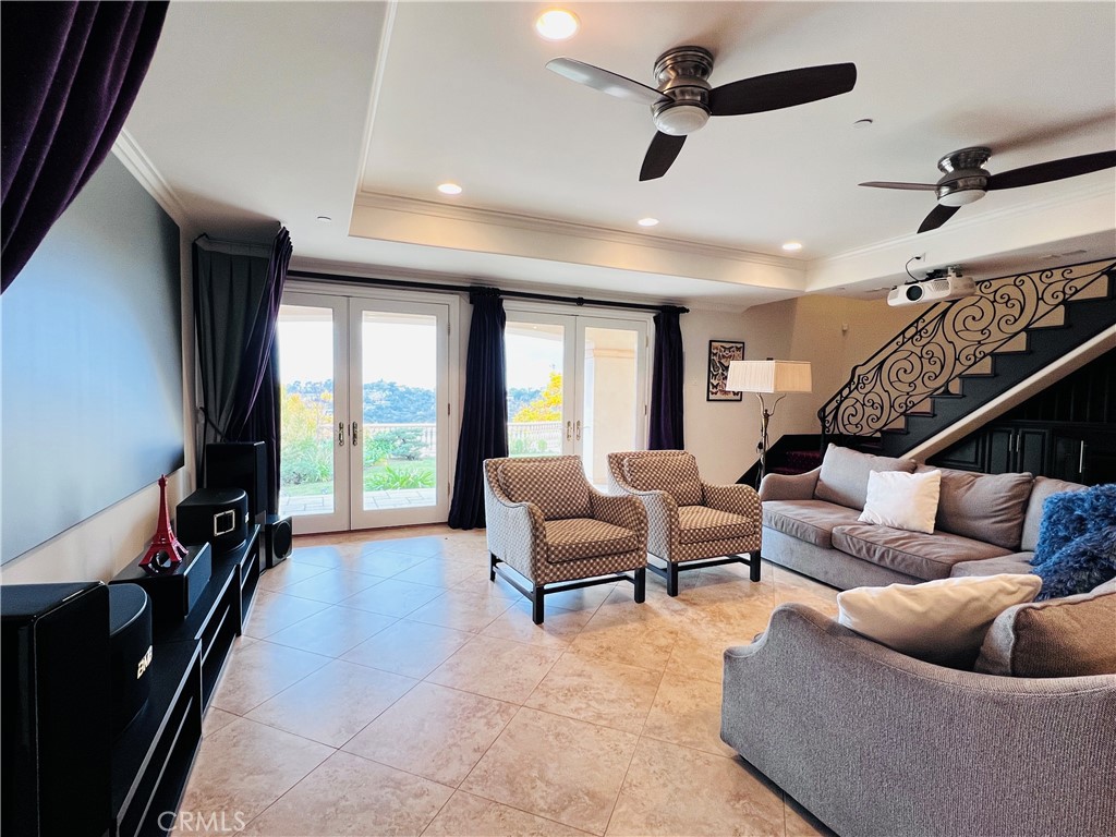 2137 Derringer Lane