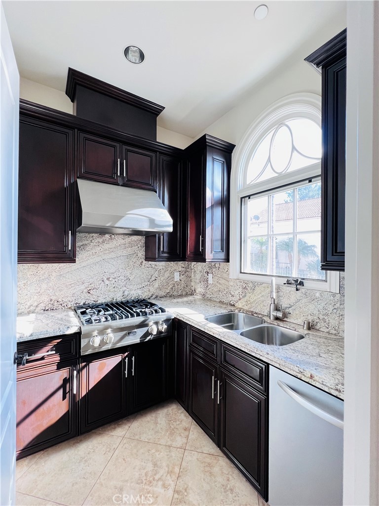 2137 Derringer Lane