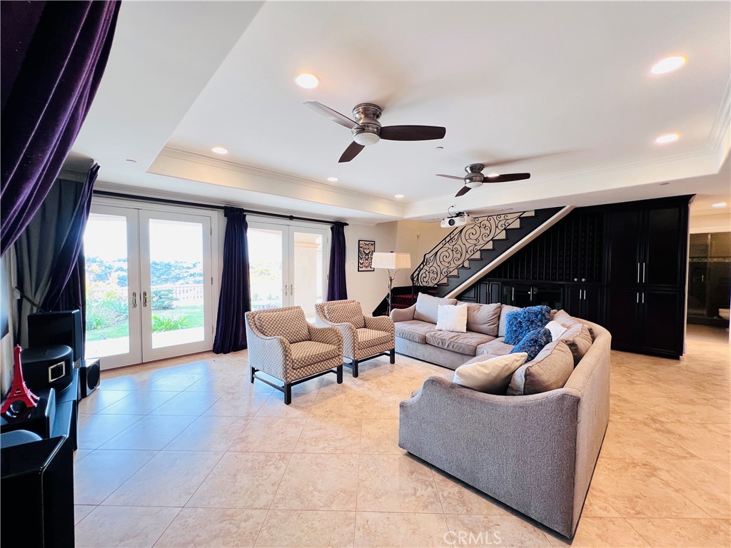2137 Derringer Lane