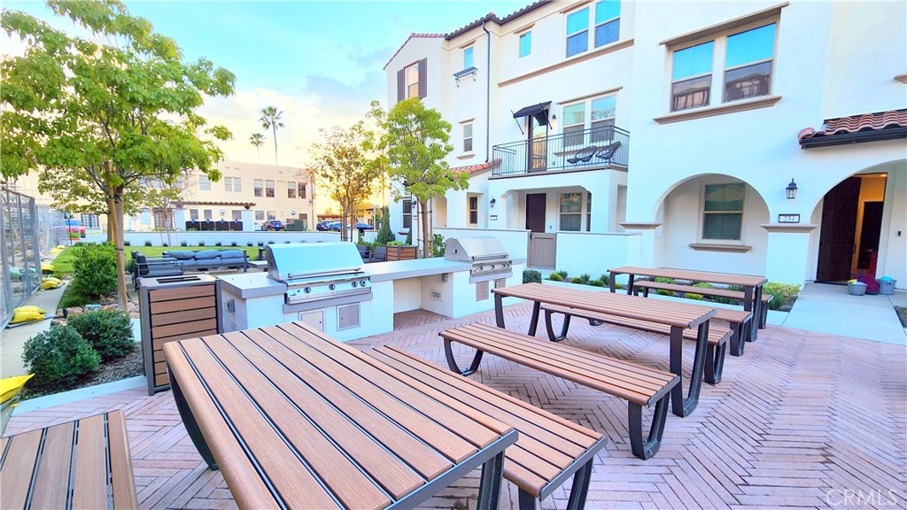 230 Averett Court