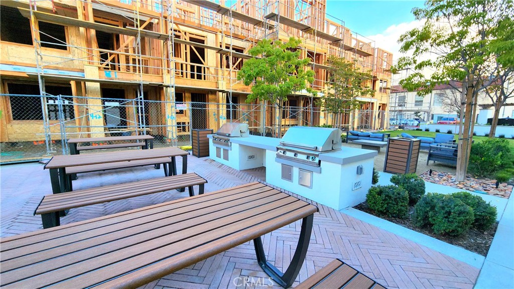 230 Averett Court