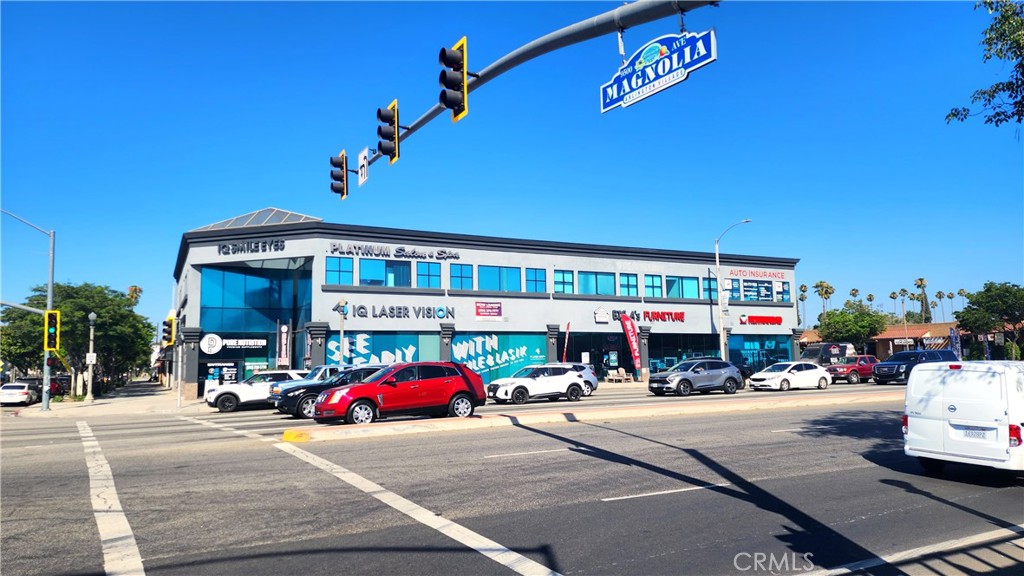 9496 Magnolia Avenue 202