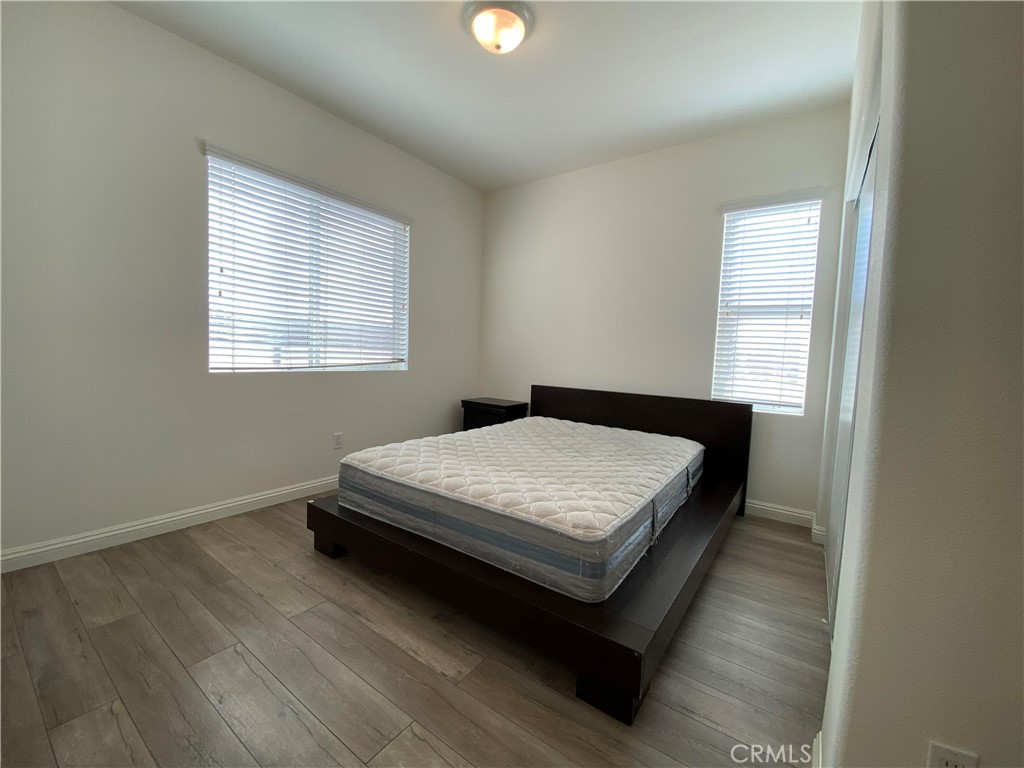 178 W Paramount St