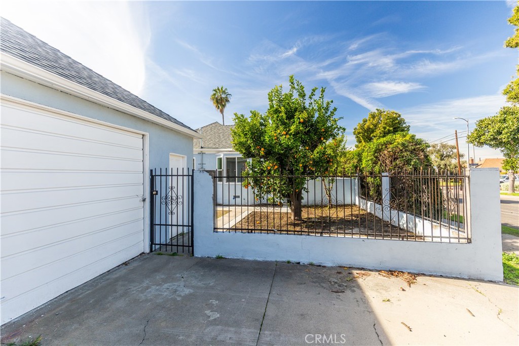 3770 Cherrywood Avenue