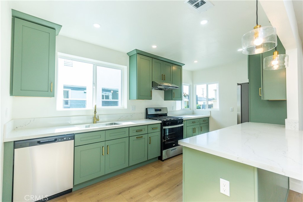 3770 Cherrywood Avenue