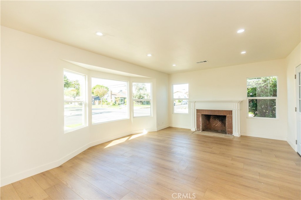 3770 Cherrywood Avenue