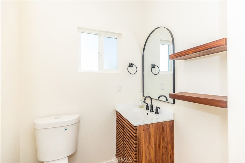 3770 Cherrywood Avenue