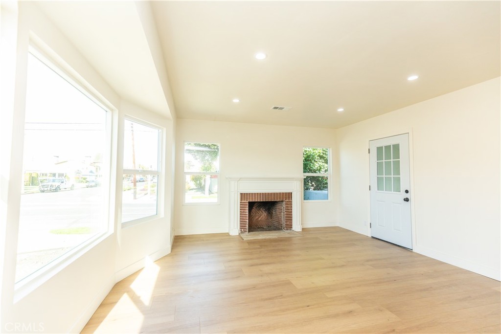 3770 Cherrywood Avenue