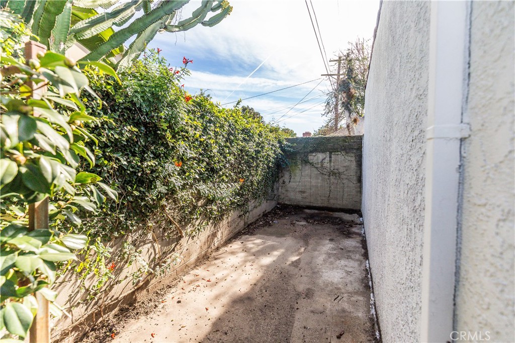 3774 Cherrywood Avenue