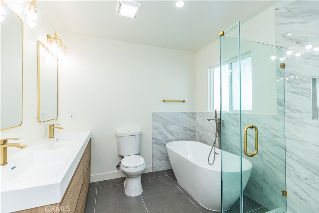 3774 Cherrywood Avenue