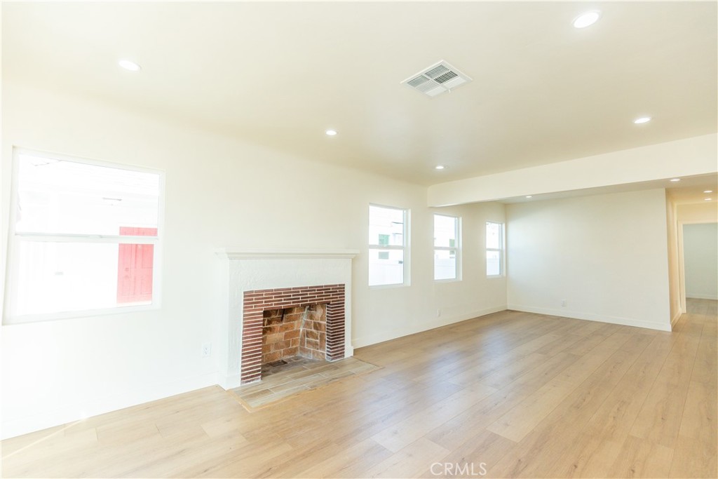 3774 Cherrywood Avenue