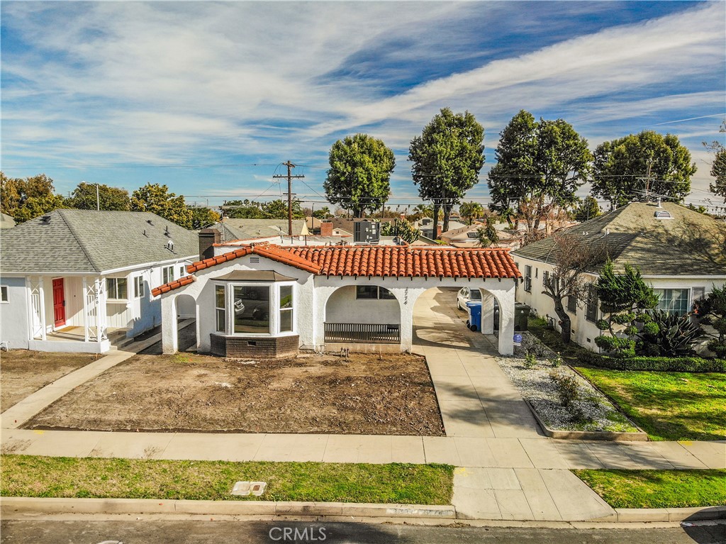 3774 Cherrywood Avenue