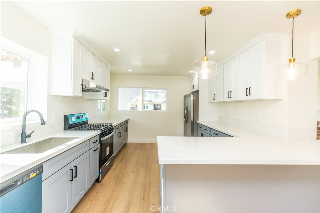 3774 Cherrywood Avenue